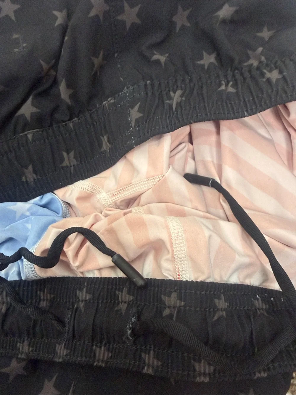 Chubbies Star print black 7” swim shorts size large